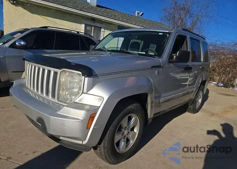 2010 Jeep Liberty Sport from USA, damaged, VIN 1J4PN2GK6AW168527